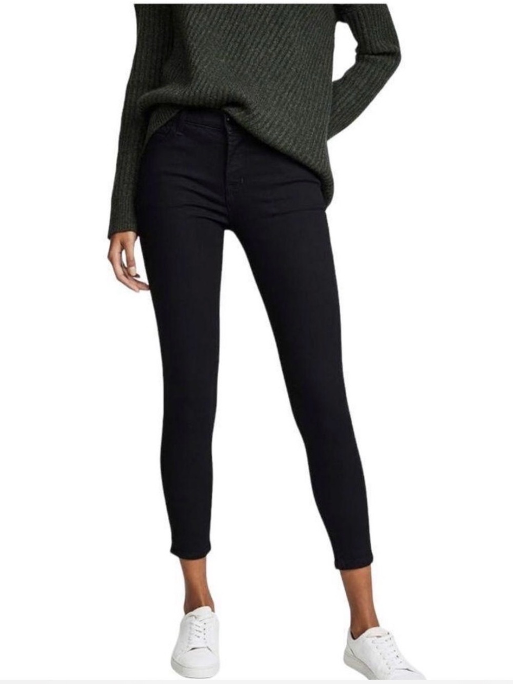 J Brand Capri Mid Rise Ingenious BlackDestruct Sz32